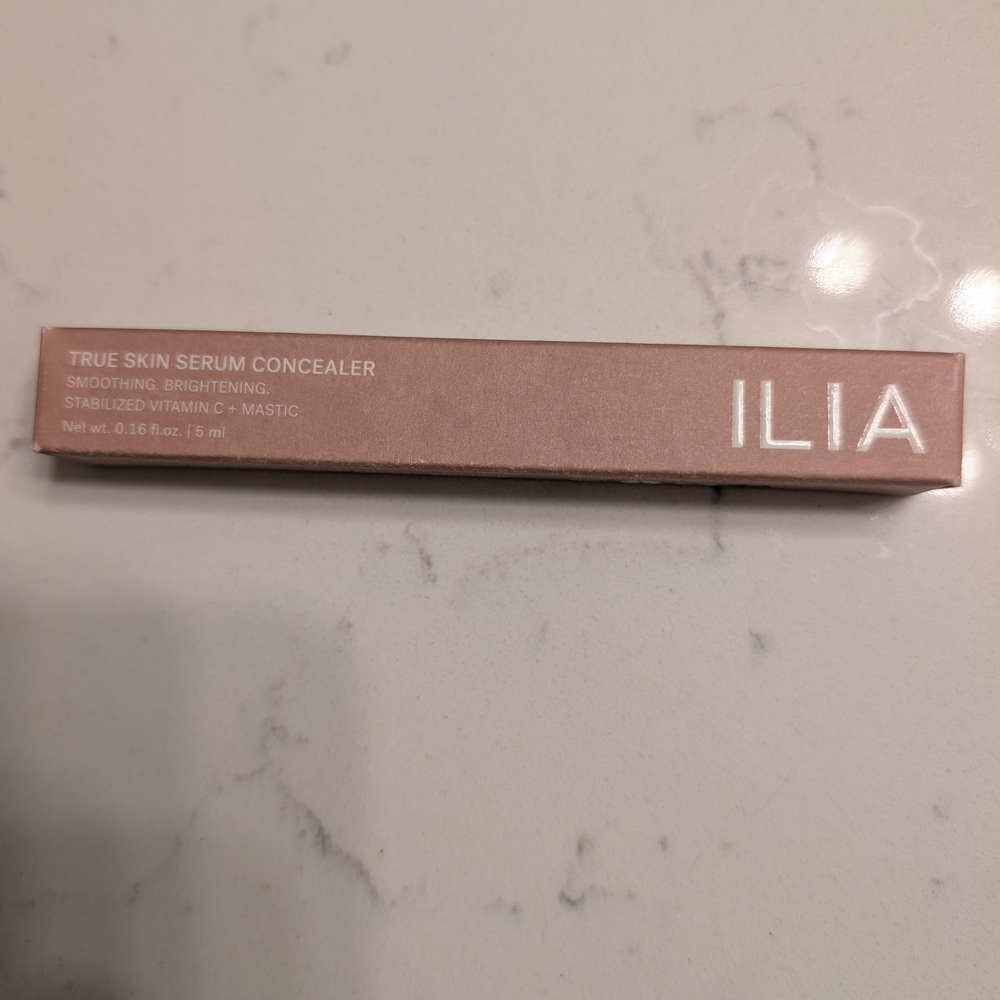 ILIA True Skin Serum Concealer - Cream. Shade Yucca